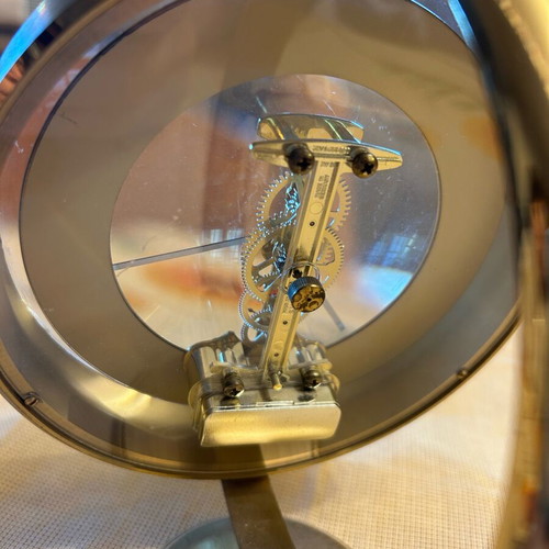 Crystal Europa table clock in excellent condition quartz
