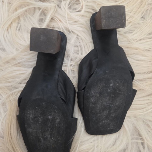 Mango Kurku Black Leather Twist Knot Mules like new