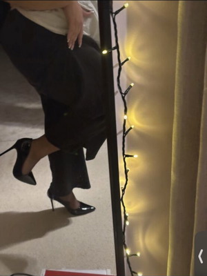 Black 12cm high heel pumps, size 40
