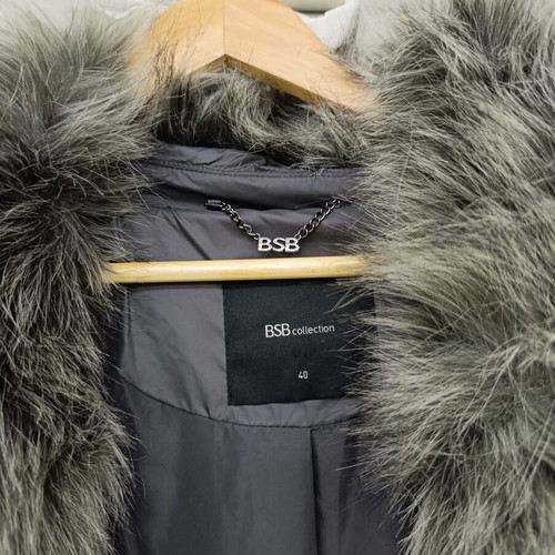BSB Long Women's Coat like new, size 40, dark gray with removable fur