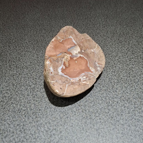 Thunderegg Agate half nodule polished, like new, 11.5 cm