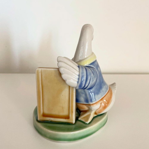 Ceramic duck and duckling collectible figurine like new, Peter John pottery
