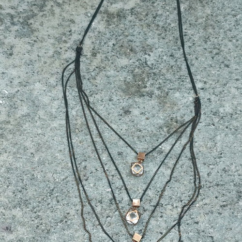 Chain necklace new with crystals in geometric shapes