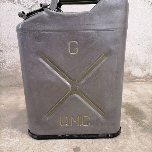 American military canister used with leather lining
