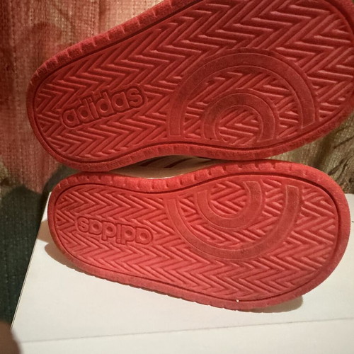Adidas toddler shoes size 5.5 EU 22