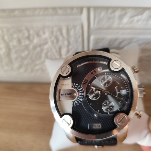 Diesel Little Daddy DZ7256 watch like new with black leather strap