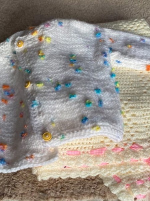 Knitted blanket and jacket like new, champagne and white colors