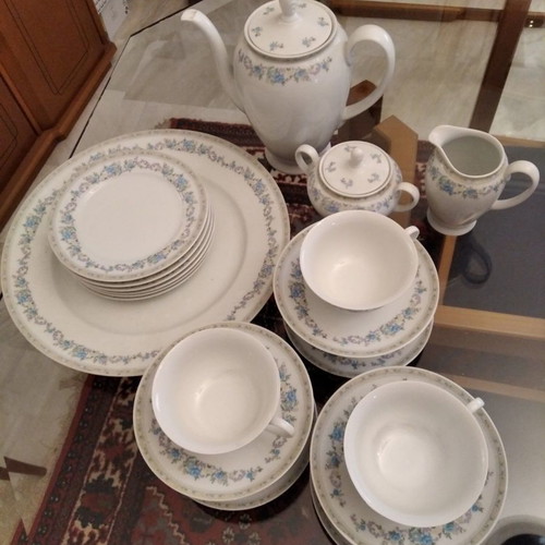 Rosenthal porcelain set unused 22 pieces from Germany