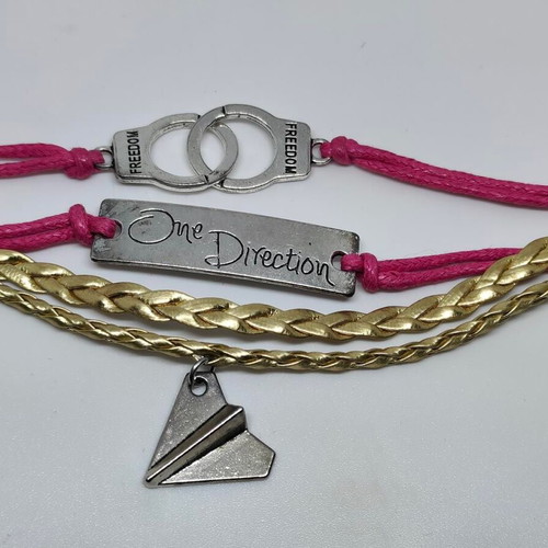 One Direction collectible bracelet like new with metal details