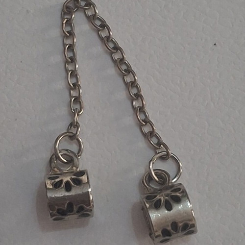 Security chain used, decorative for bracelet, silver color
