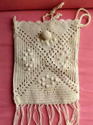 Vintage crochet bag like new, 1970s handmade crossbody