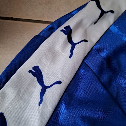 Puma Vintage 90s Long Sleeve Football Shirt like new