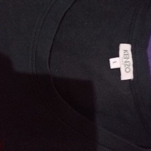 Kenzo black t-shirt size large, like new, slim fit