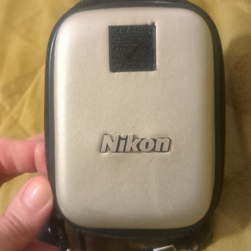 Nikon Coolpix L6 camera with 128MB memory card and case