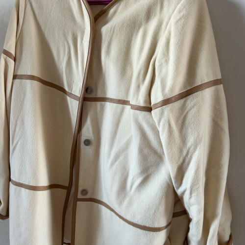 Michele women's outerwear like new, beige, size XXL