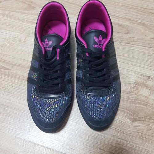 Adidas Sleek Series Sports Shoes Size 36 2/3 Like New
