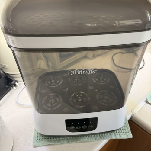 Dr. Brown's Bottle Sterilizer & Dryer with HEPA Air Filter like new
