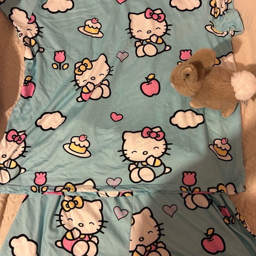 Women's HelloKitty pajamas like new, blue
