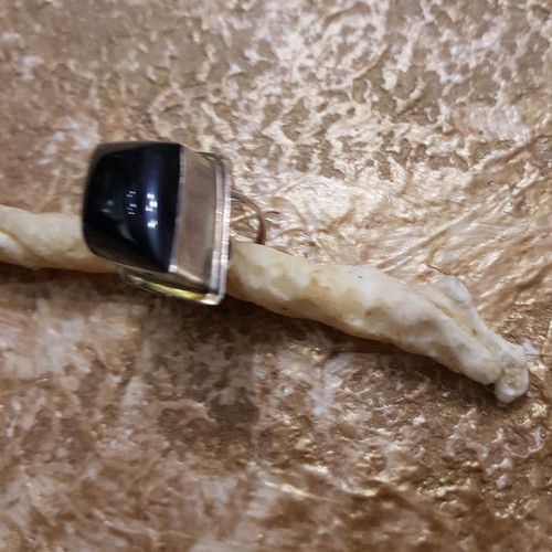 Silver ring with onyx used