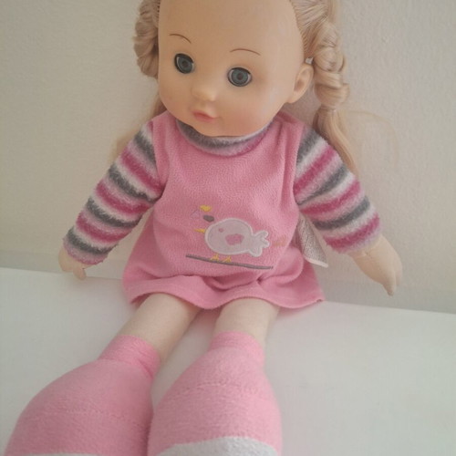 Dolls and bath-port bebe like new, set of 5 dolls and 1 bath-port bebe