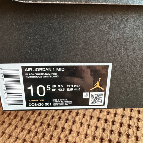 Air Jordan 1 Mid new black red white casual shoes size 44.5