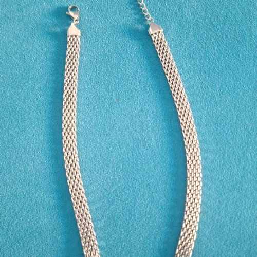 Choker necklace silver like new