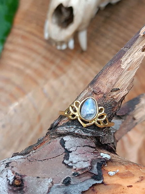 Brass ring with moonstone adjustable size, new