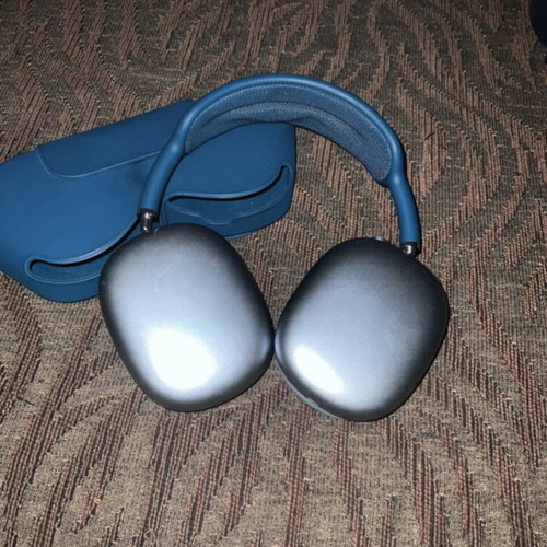 Apple AirPods Max Blue like new with case and protectors