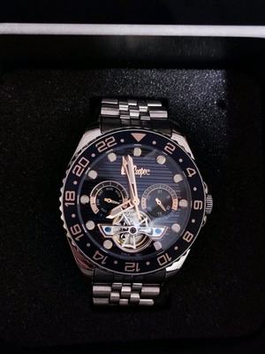 Lee Cooper men's watch with blue dial and silver bracelet like new