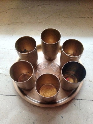 Vintage Liquor Set Handmade Brass like new, 7 Pieces, 1950s