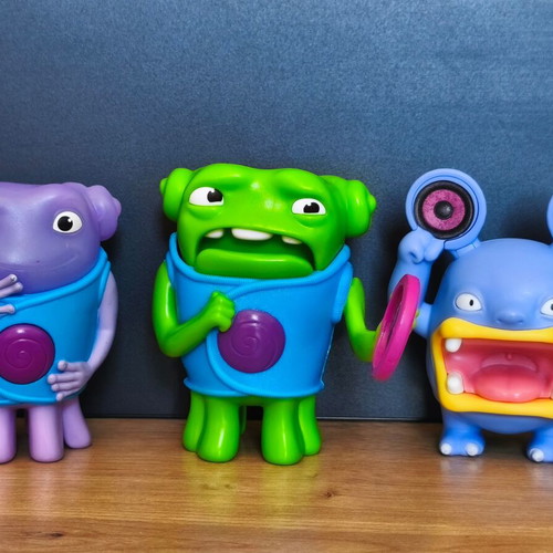 McDonald's Aliens and Burger King Pokemon figures set of 3 like new