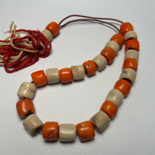 Worry beads made of genuine coral like new