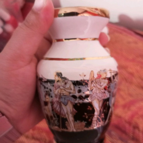 Ceramic vases 24k gold with ancient Greek motifs set of 2 new