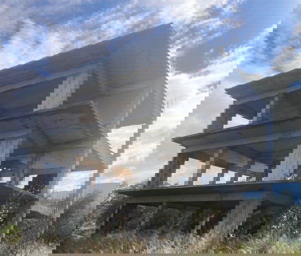 Πωλείται ημιτελής τριοροφη οικοδομή 120τ.μ.
