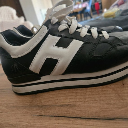 Hogan leather sneakers used, black and white, size 37.5