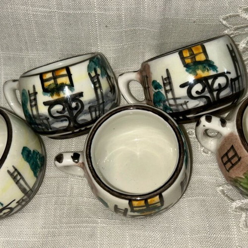 Vintage ceramic cup set of 6 like new