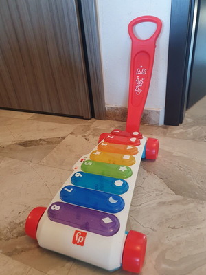 Βρεφικό μουσικό παιχνίδι Fisher Price σαν καινούργιο με ήχο και φως
