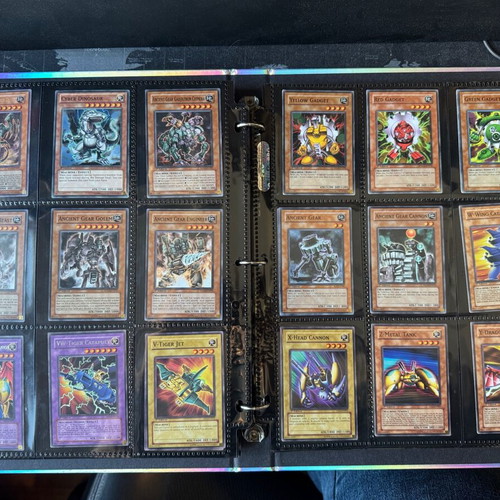 Yu-Gi-Oh! Legendary Collection and -  550,00 - Vendora.cy