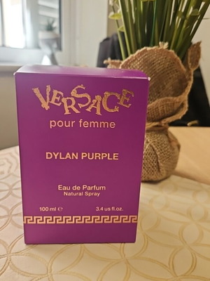 Versace Dylan Purple 100ml Eau de Parfum ново
