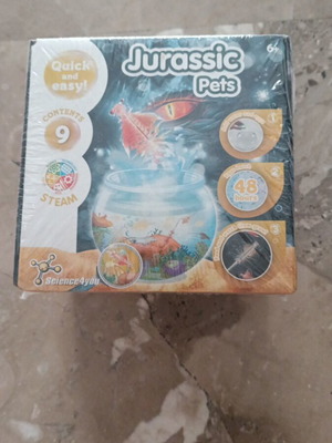 Jurassic Pets STEAM educational toy new in shrink wrap