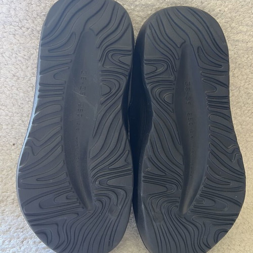 Slides new, size 38-39, black
