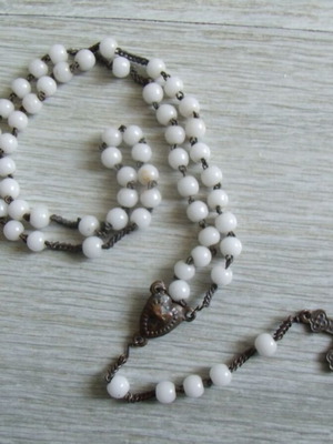 Prayer beads used, old