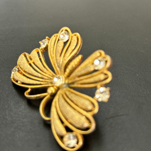 Antique brooch and gold-plated earrings set used