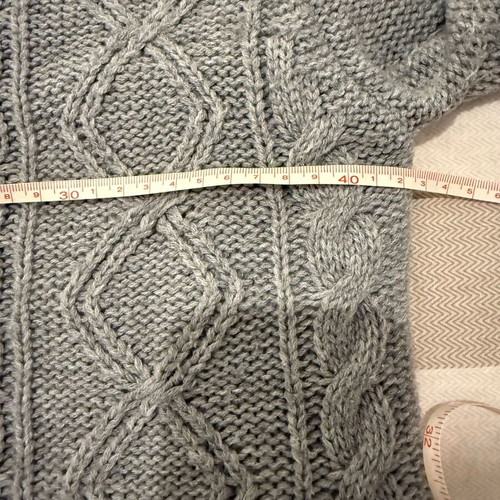 Knitted cardigan Oysho with buttons and hood, like new, size M
