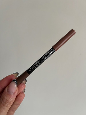 Tommy G lip pencil used in 2 brown shades