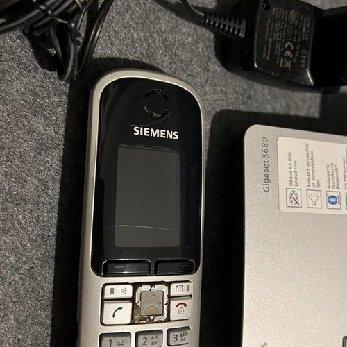Siemens Gigaset S680 with S68H handset used, wireless phone with base