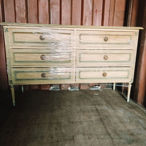 Bedroom furniture set with mirror, like new