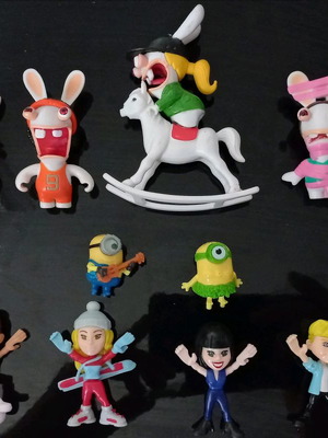 Φιγούρες Rabids, Teen Idols, Minion μεταχειρισμένες, πακέτο 14 τεμαχίων