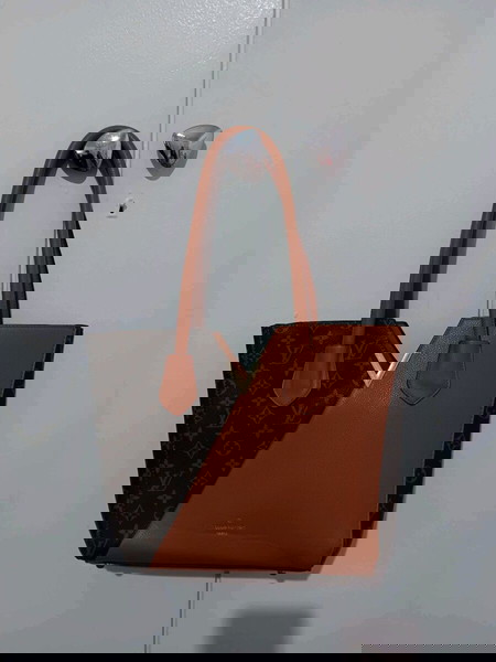 τσαντα Louis Vuitton