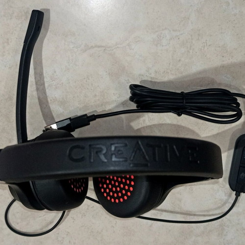 Creative Chat USB & Type C Wired Headset with Microphone like new